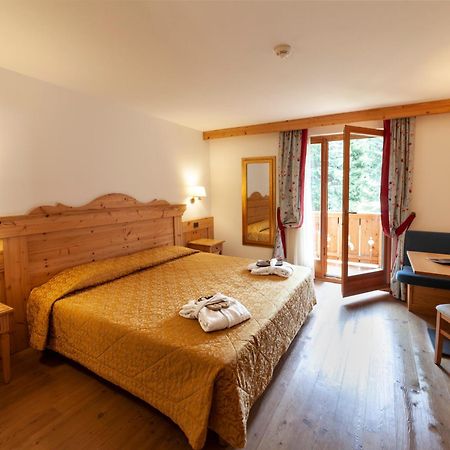 Hotel Campiglio Bellavista Madonna Esterno foto