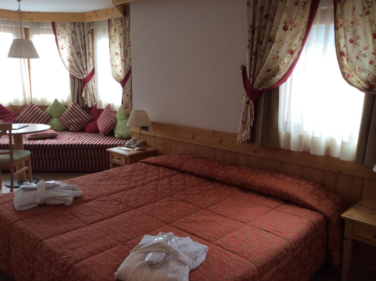 Hotel Campiglio Bellavista Madonna Esterno foto